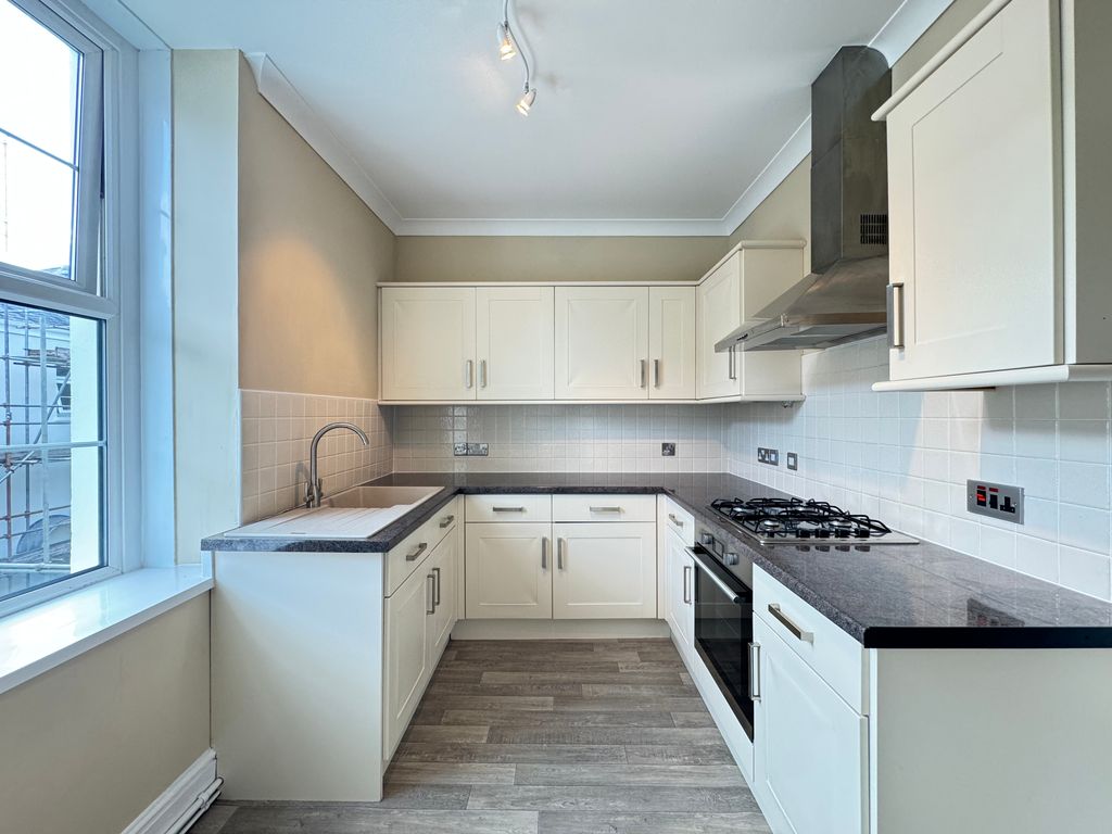 Property photo 3 of 11 Img_9046