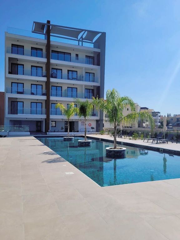 Property photo 1 of 33