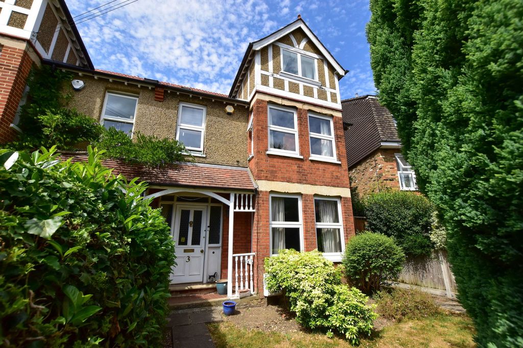 Property photo 1 of 13