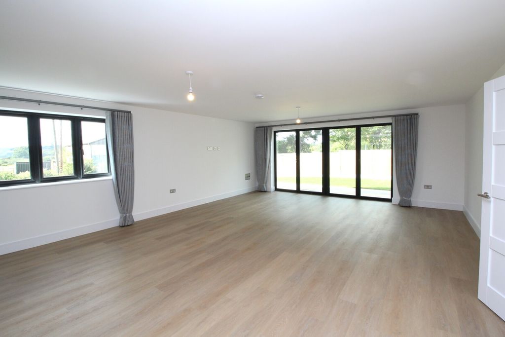 Property photo 2 of 14 Lounge View 1