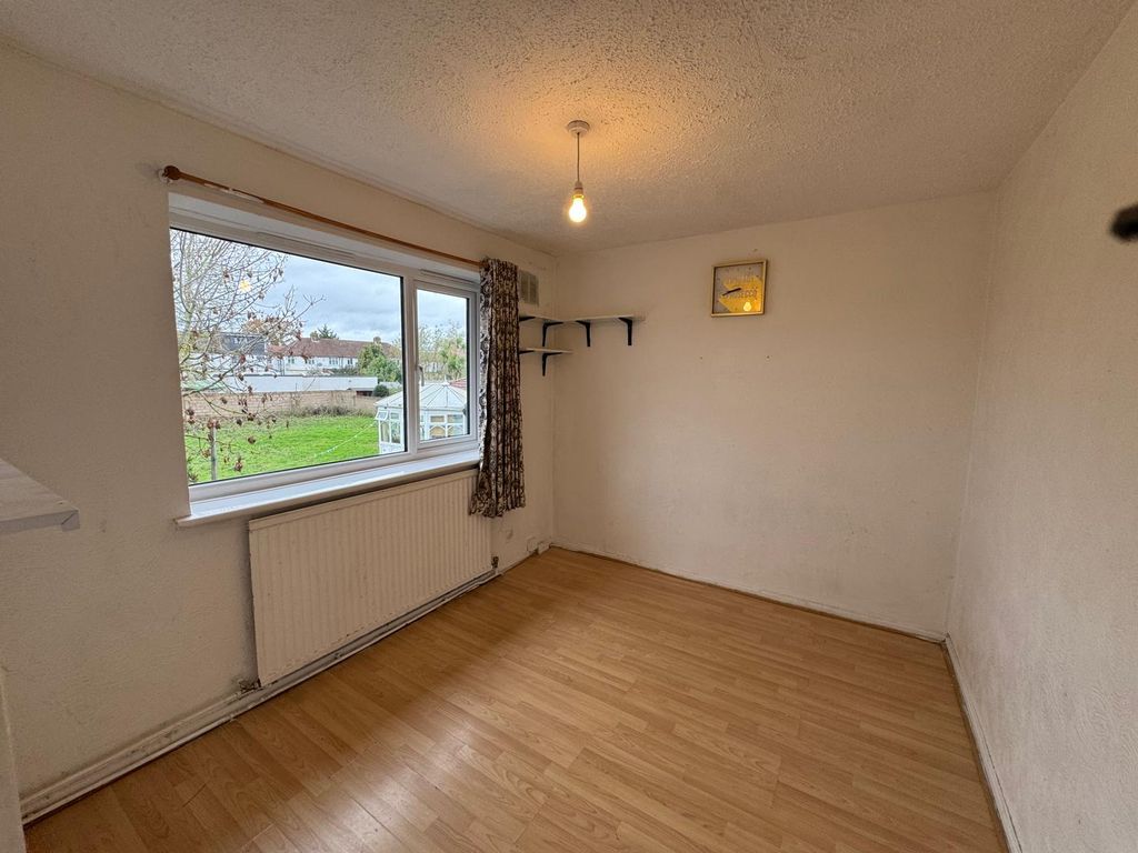 Property photo 2 of 5 Bedroom 1