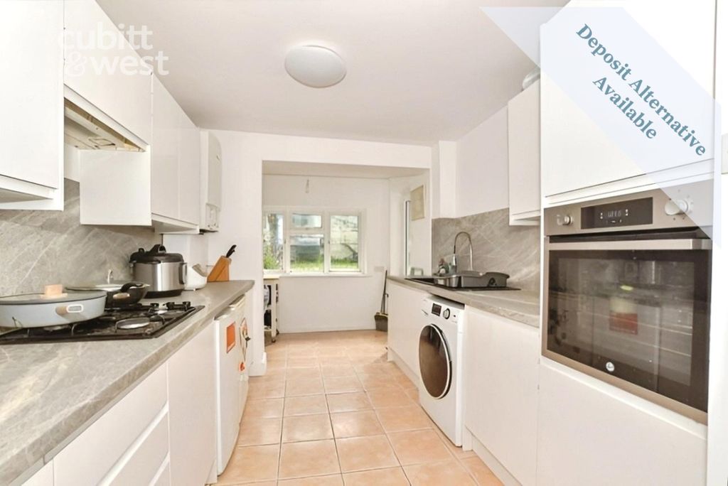 Property photo 2 of 15 Kitchen