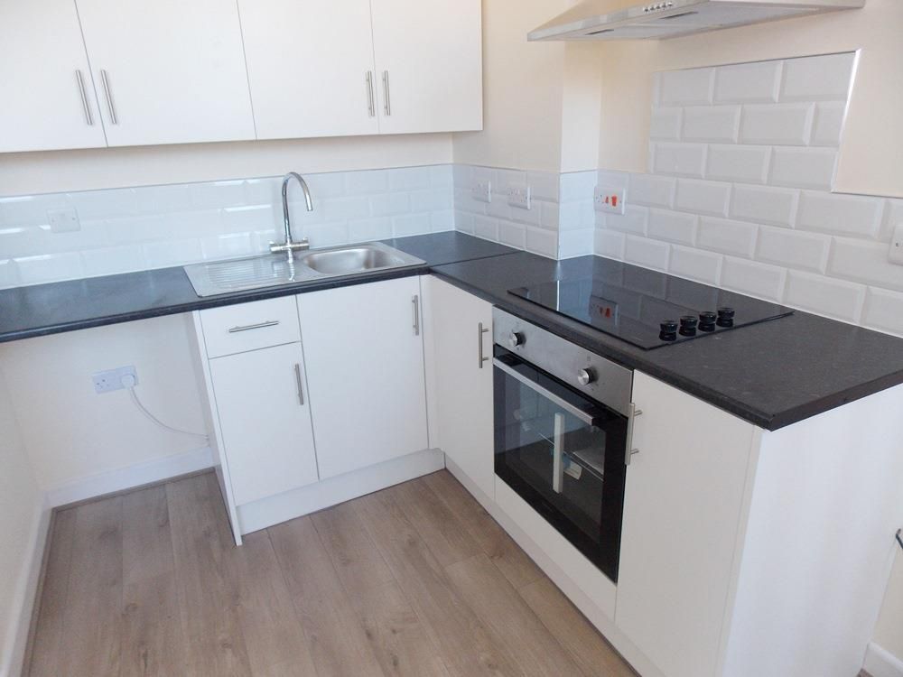 Property photo 1 of 6 Kitchen