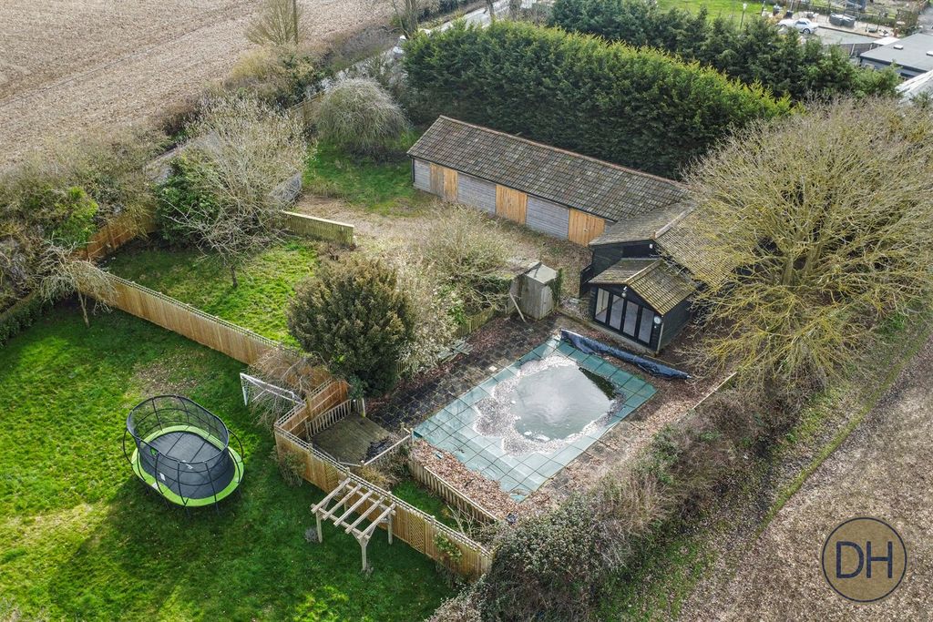 Property photo 1 of 18 Development Plot