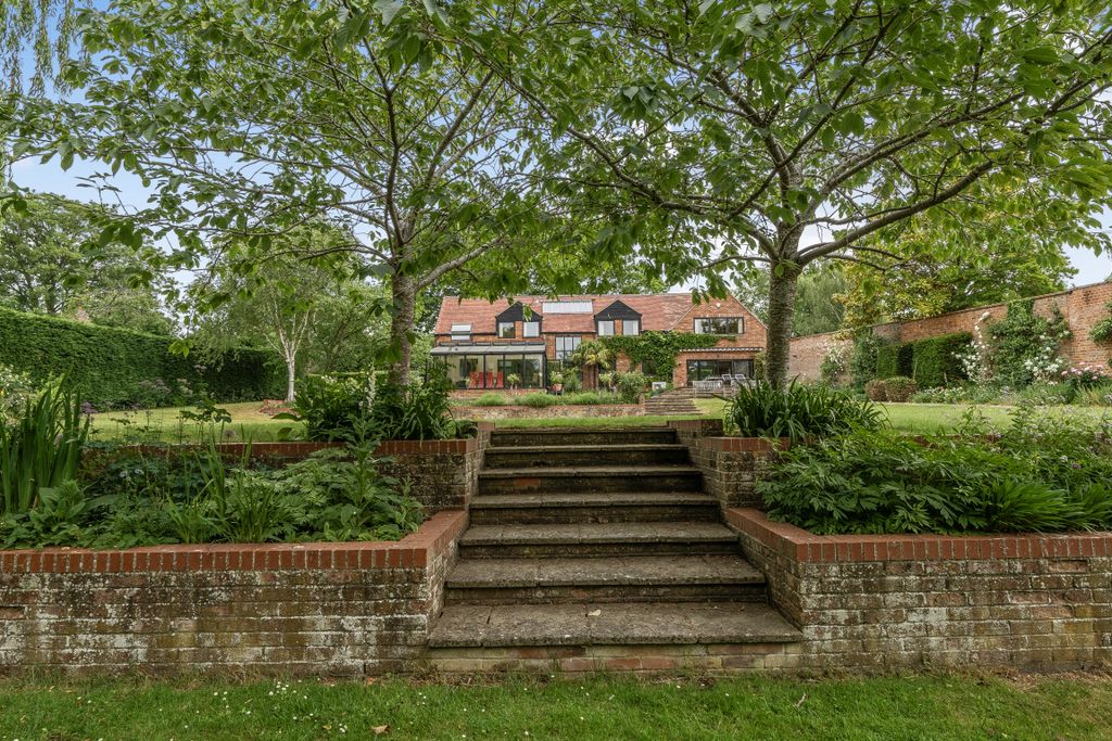 Additional image 26 of 5 bed detached house for saleRoad Running Through, Oxford OX33