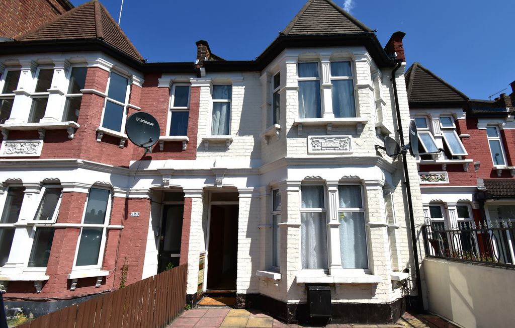 Property photo 1 of 2