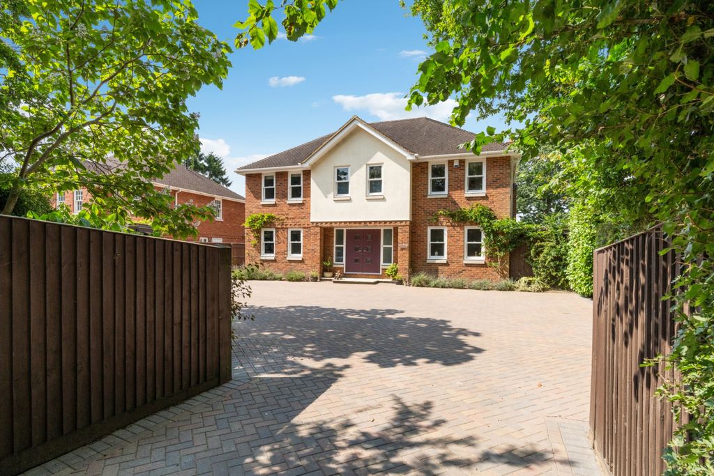 Property photo 1 of 26 10001858-Hr-1