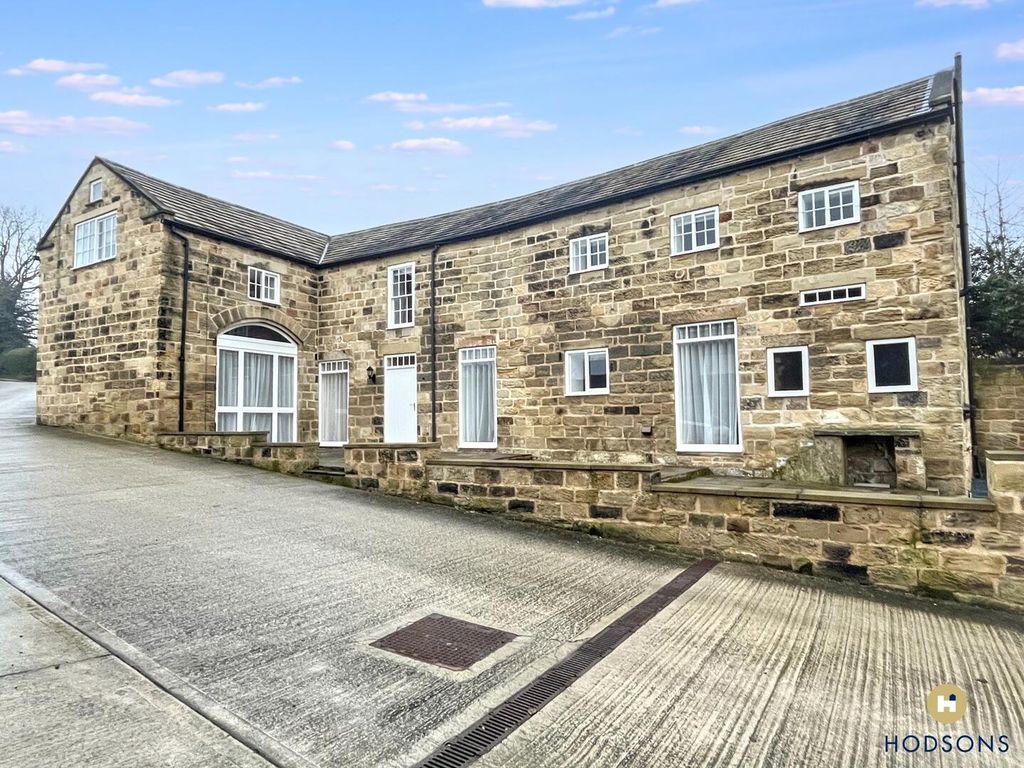 Property photo 1 of 29 Front (Exterior)