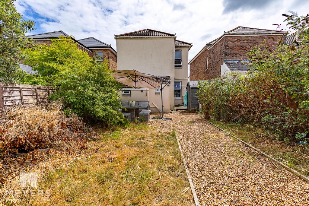 Property photo 3 of 14