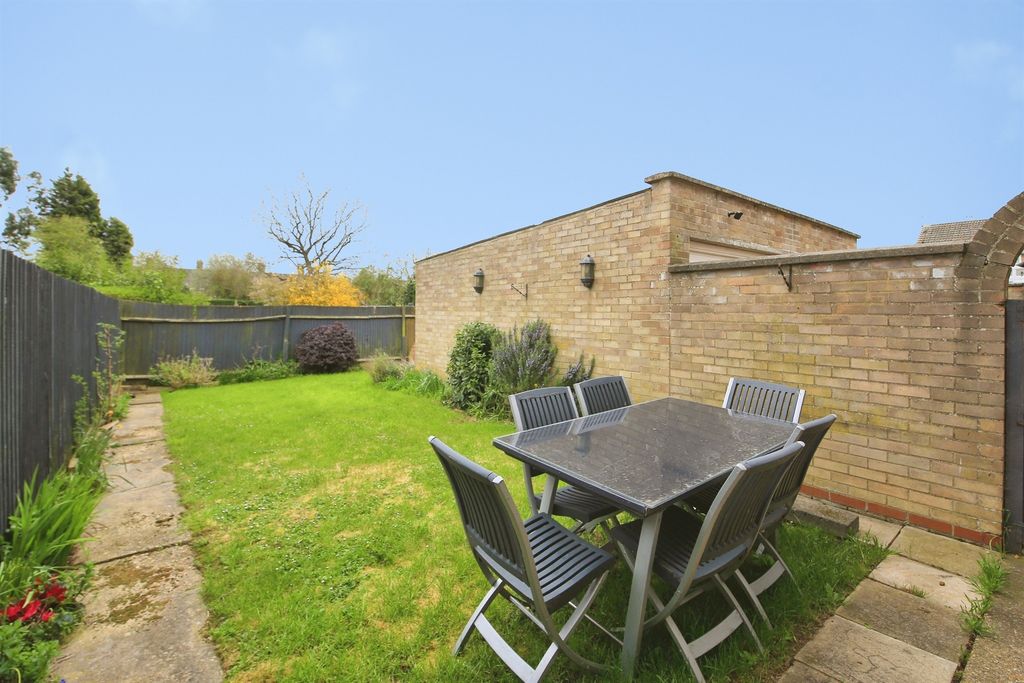 Property photo 3 of 18