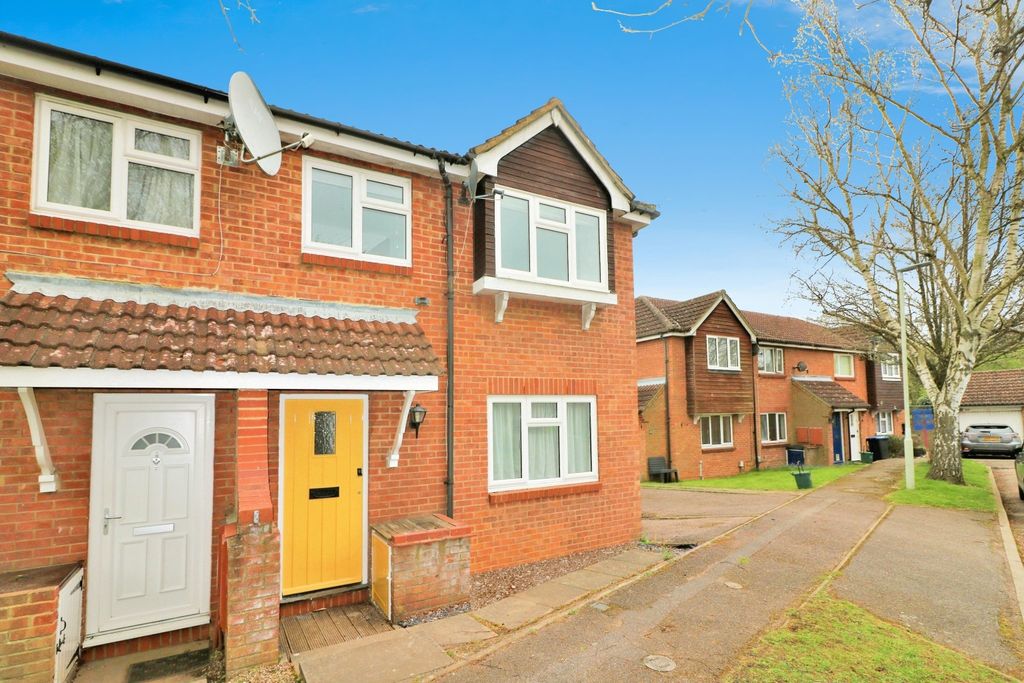 Property photo 1 of 9