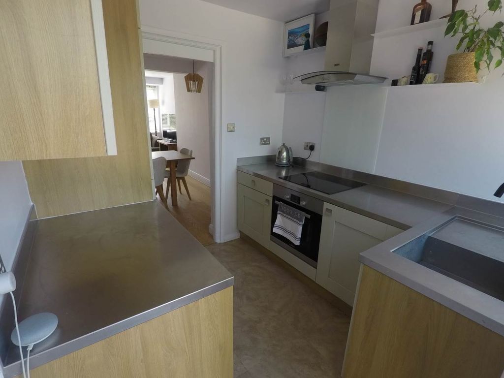 Property photo 3 of 10 Gopr1709