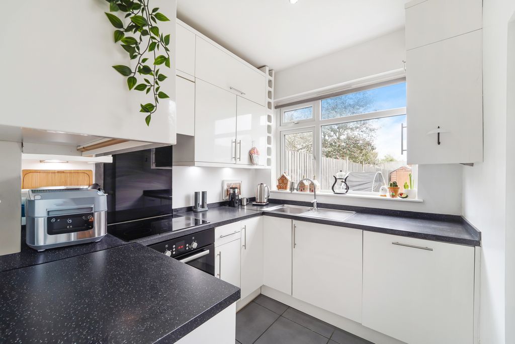 Property photo 2 of 20 Picture No. 06