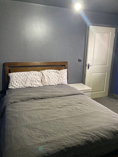 Property photo 3 of 10 Bedroom