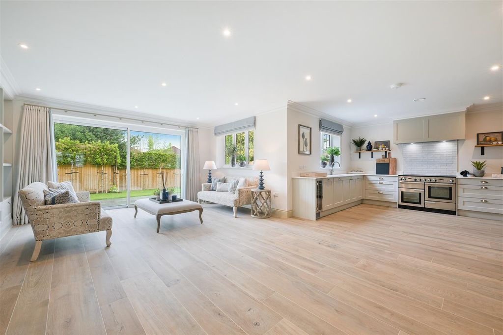 Property photo 2 of 42 Amberwood- (1).Jpg