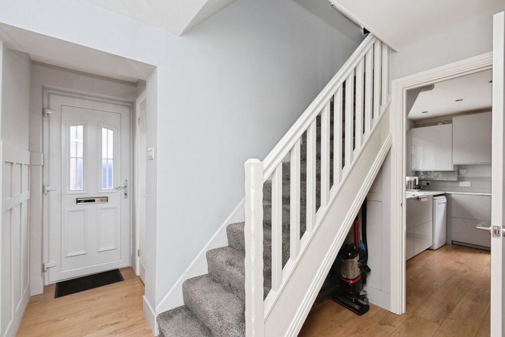 Property photo 3 of 15 Pbox-Img.Jpg