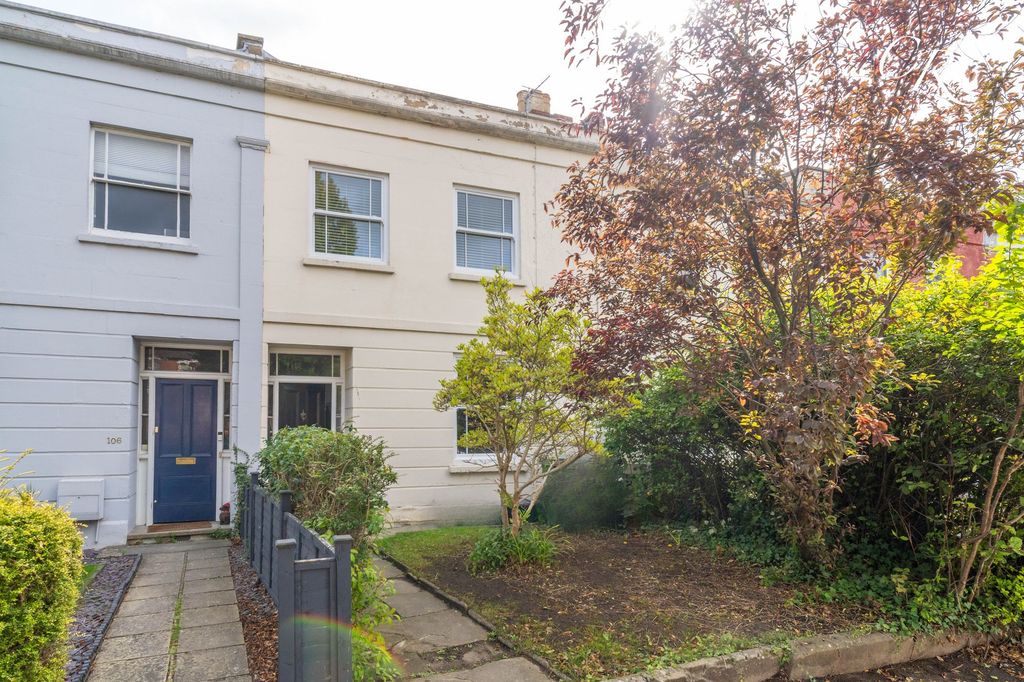 Property photo 1 of 12