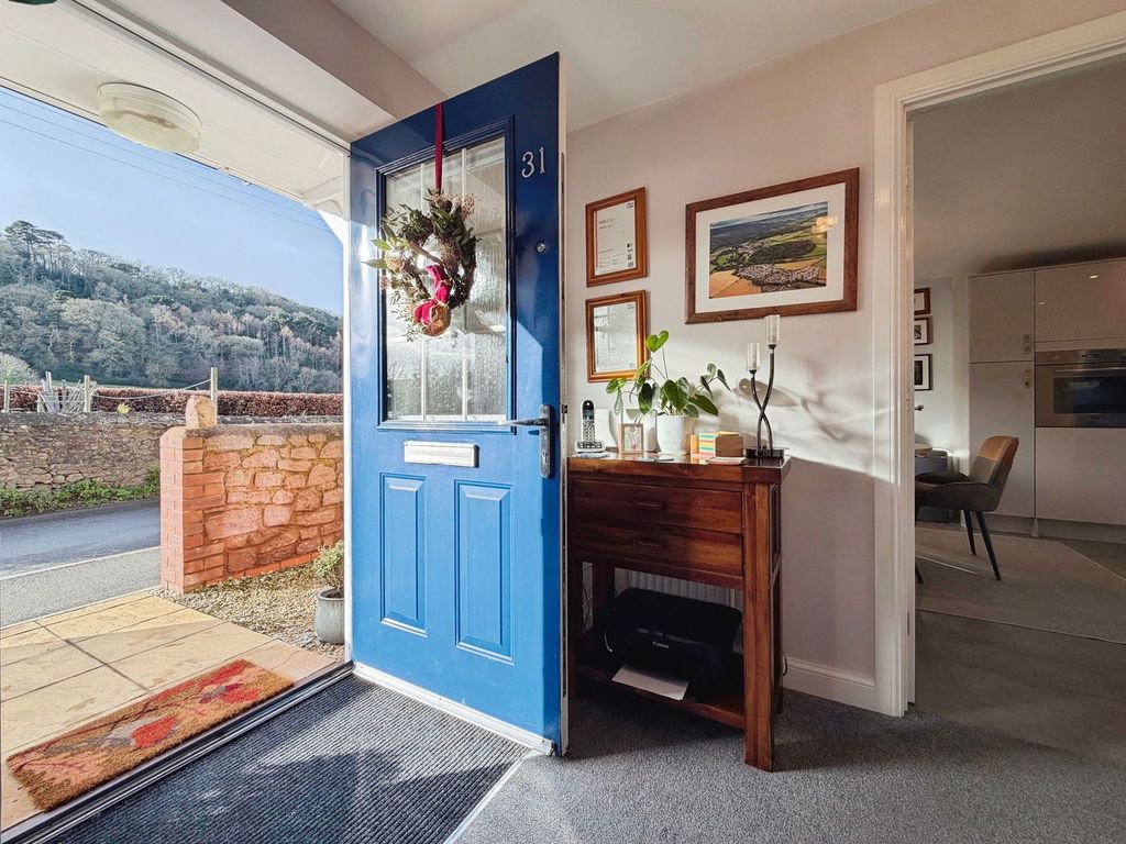 Property photo 2 of 33