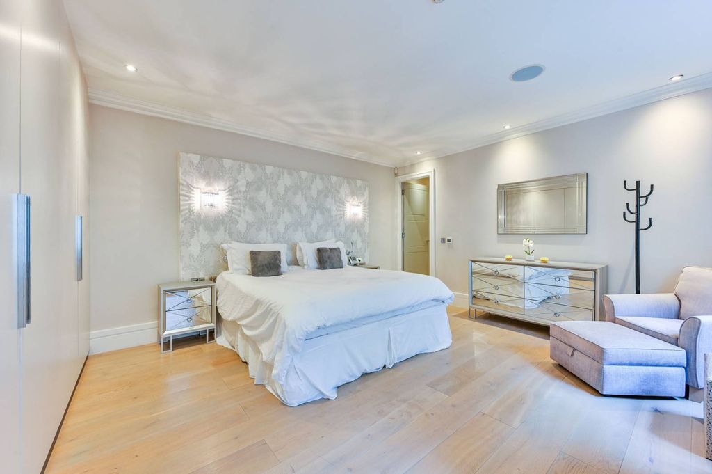 Property photo 1 of 27