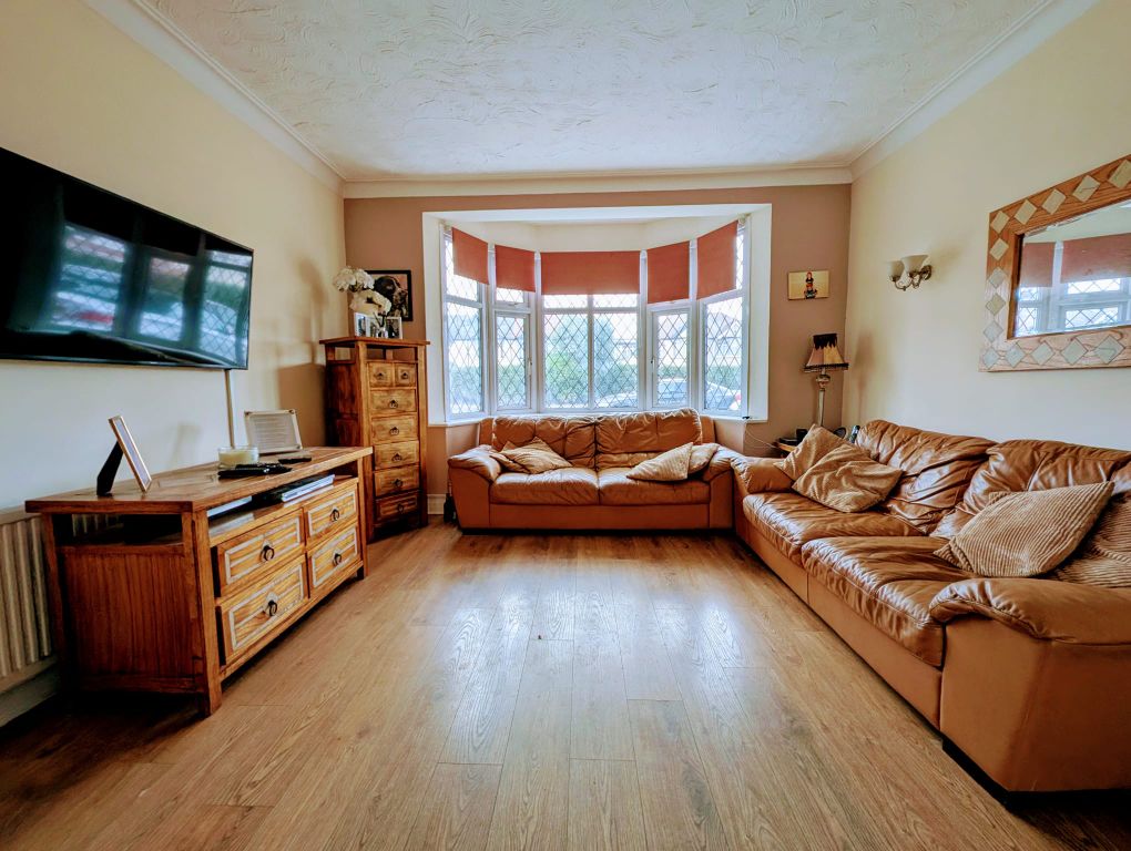 Property photo 2 of 26 Living Room