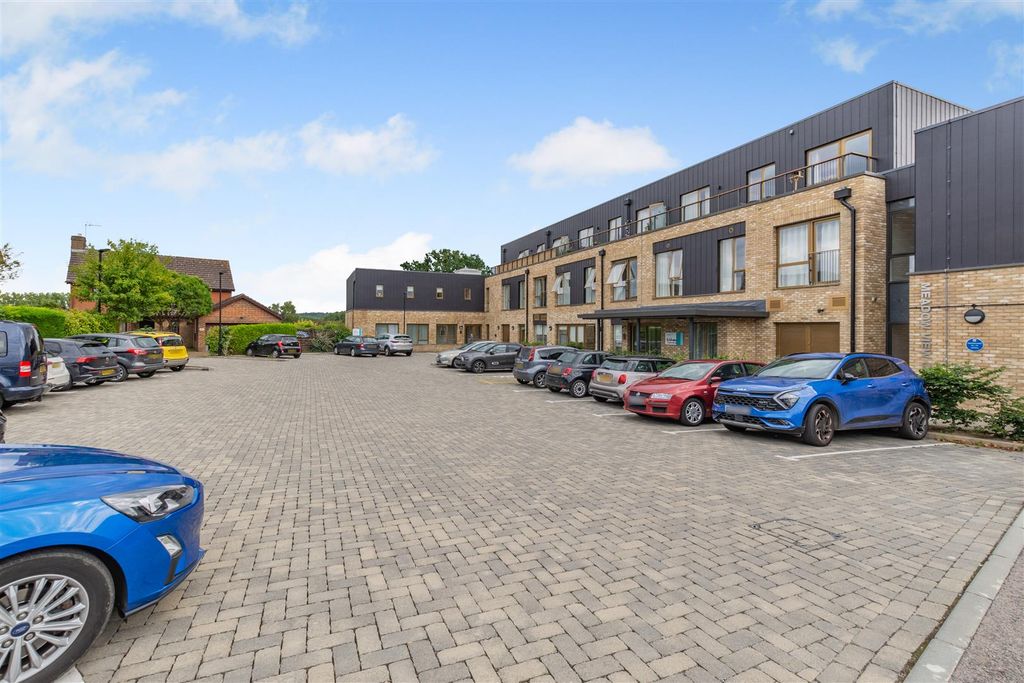 Property photo 1 of 16 8658266-Exterior10.Jpg