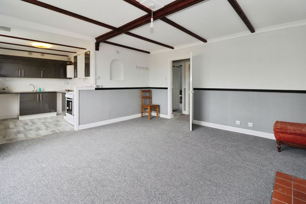 Property photo 2 of 13 Photo