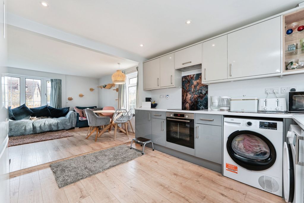 Property photo 1 of 20 Kitchen / Living