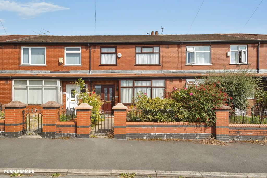 Property photo 1 of 18
