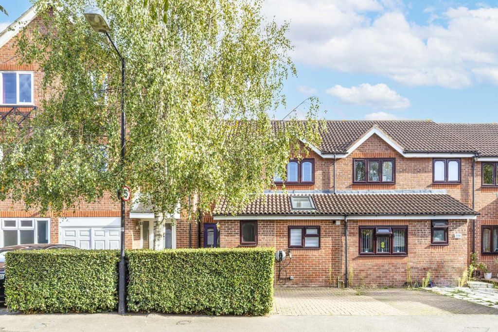 Property photo 1 of 8