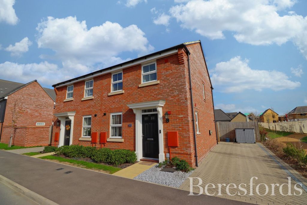 Property photo 1 of 13 Front