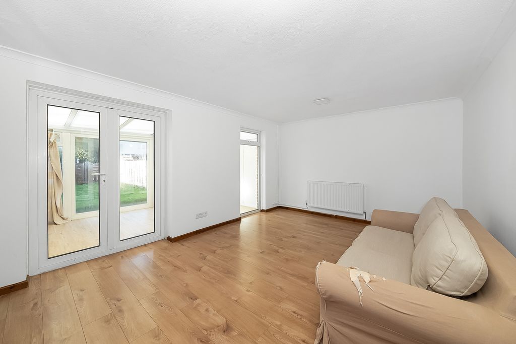 Property photo 3 of 16 Img_5379-2