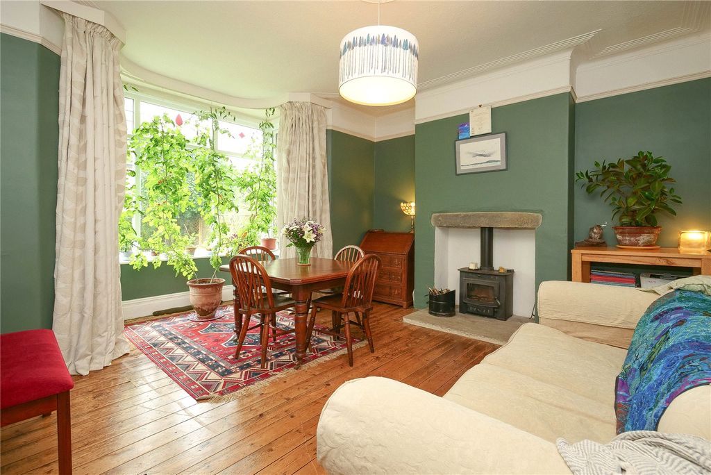 Property photo 3 of 24 Picture No. 02