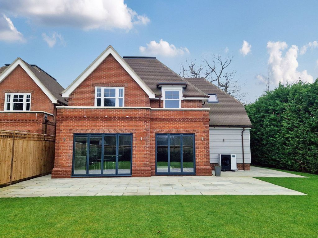 Property photo 2 of 16