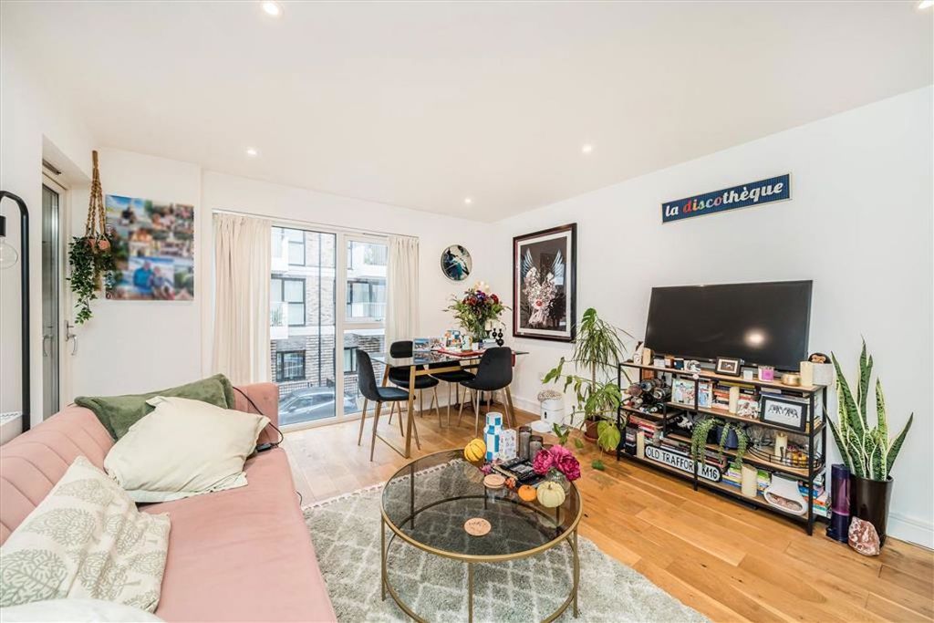 Property photo 2 of 8