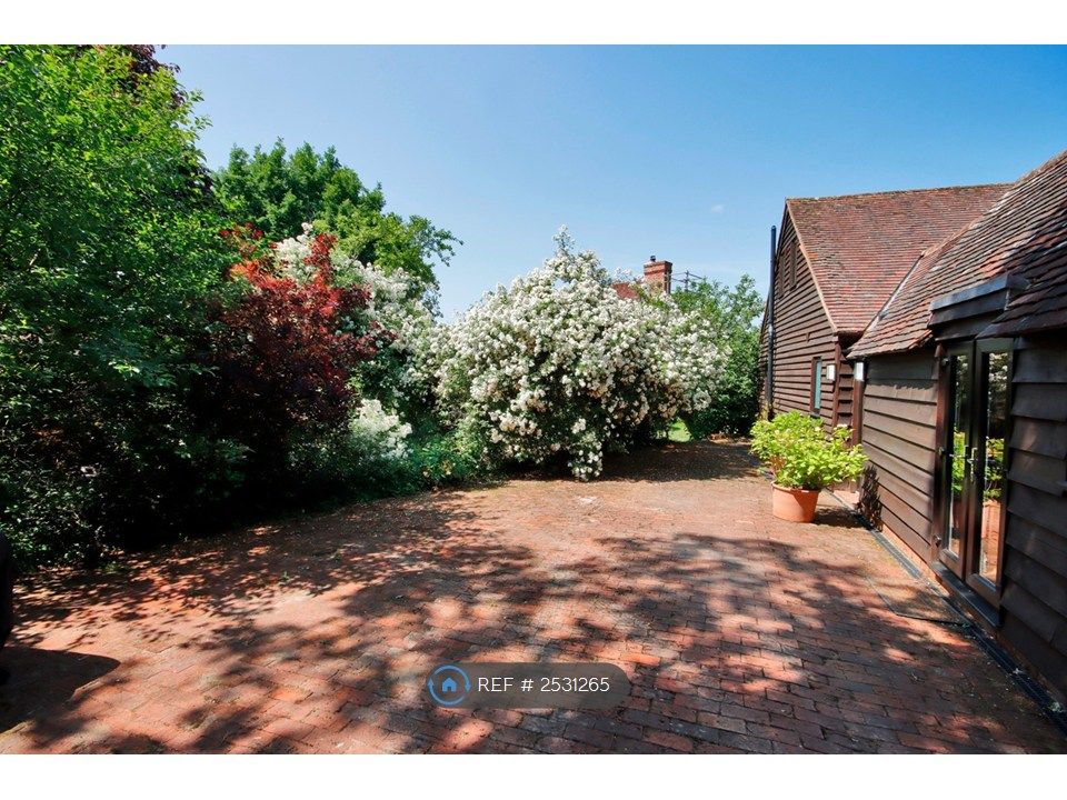 Property photo 1 of 13 Barn - Side Angle