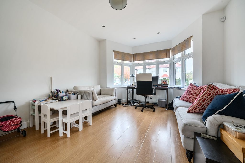 Property photo 2 of 19 1365306-19-68Ecf4...