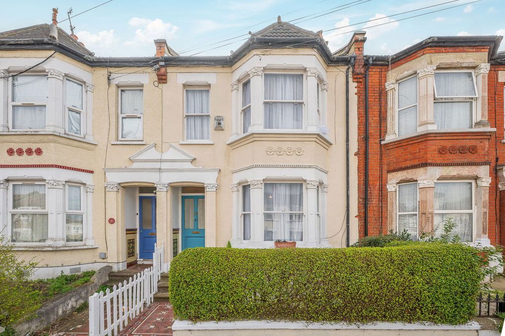 Property photo 1 of 21