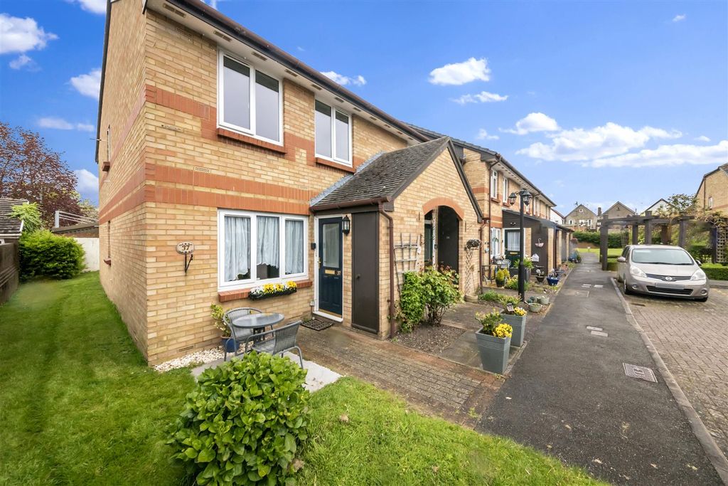 Property photo 1 of 11