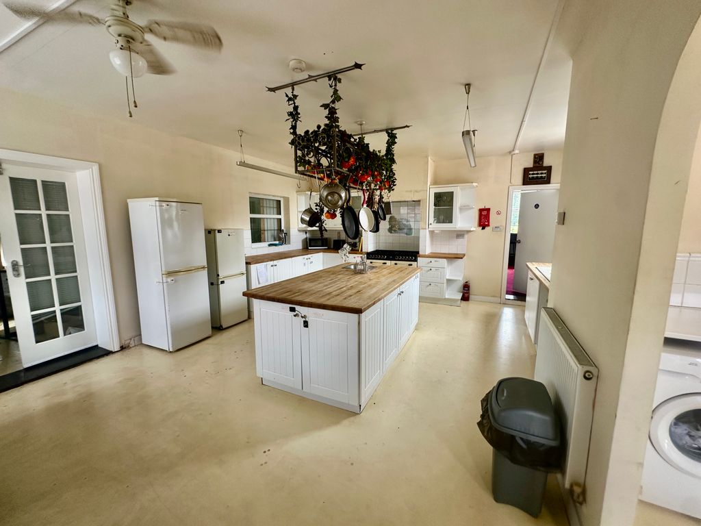 Property photo 3 of 13 Kitchen