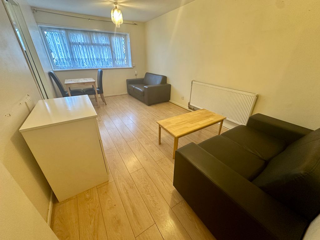 Property photo 2 of 5