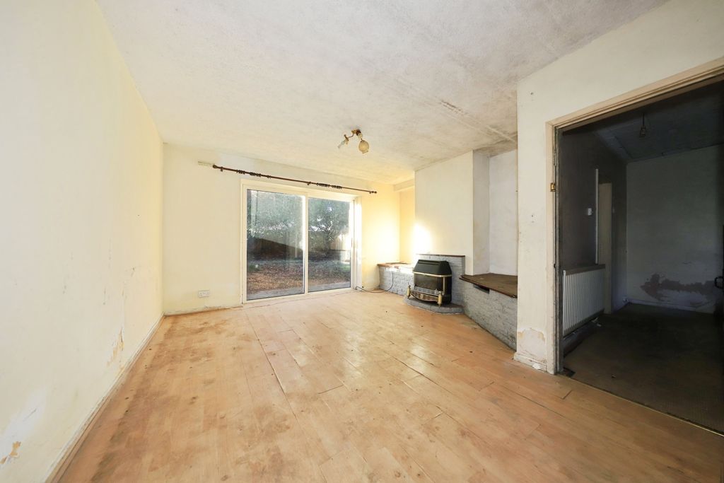 Property photo 2 of 20 Pbox-Img.Jpg