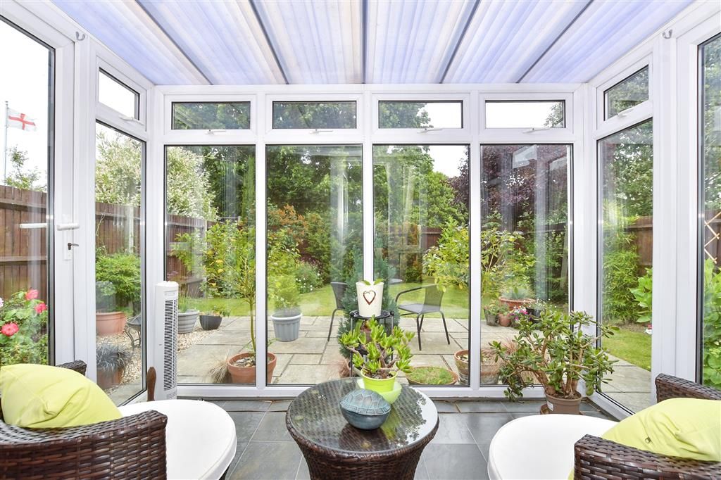 Property photo 1 of 9 Conservatory