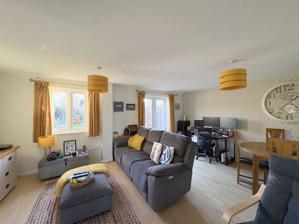 Property photo 2 of 16 Gallery