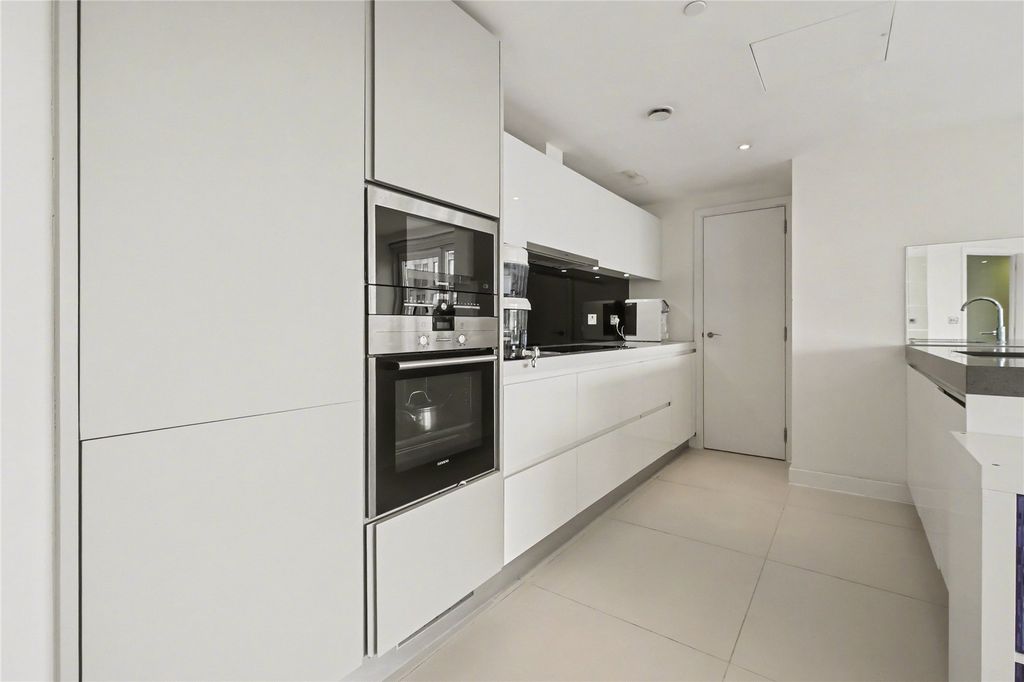 Property photo 3 of 12 Picture No. 07