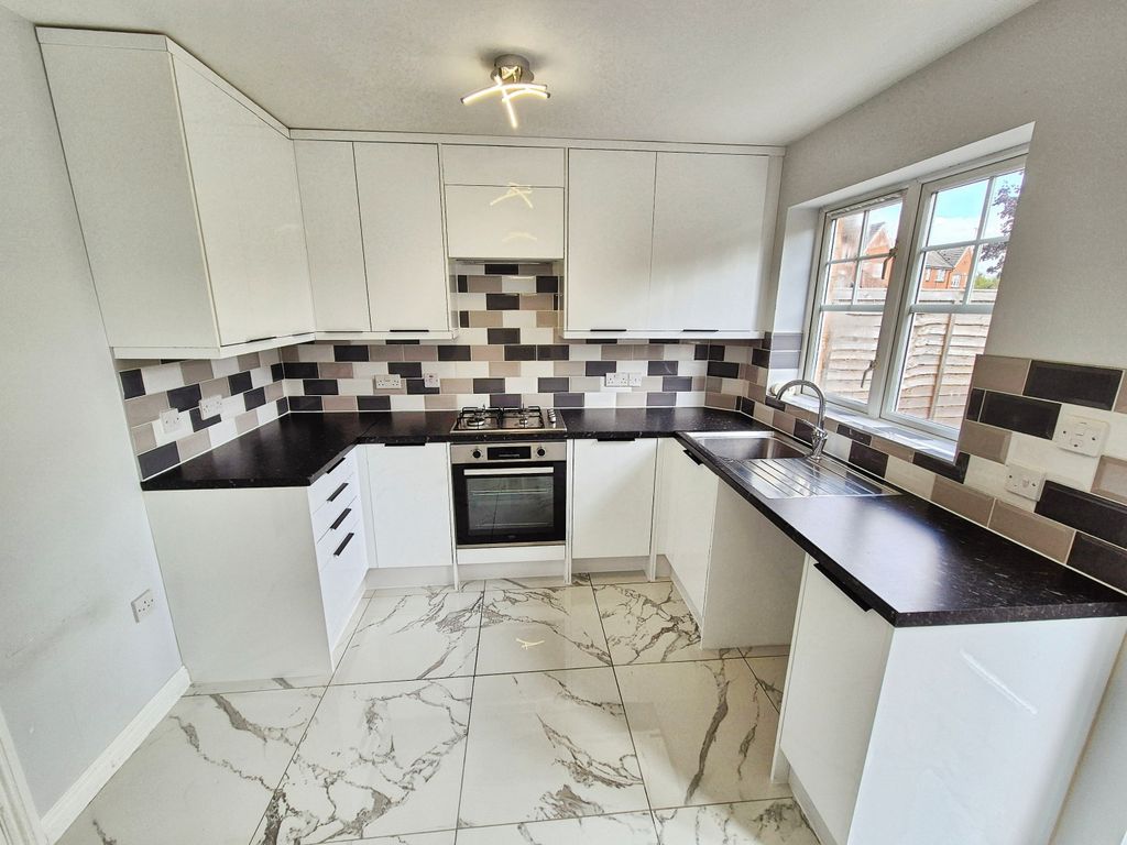 Property photo 3 of 12 Kitchen/Breakfast Room