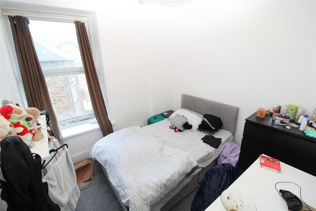 Property photo 1 of 4 125 Wood - Fffl.Jpg