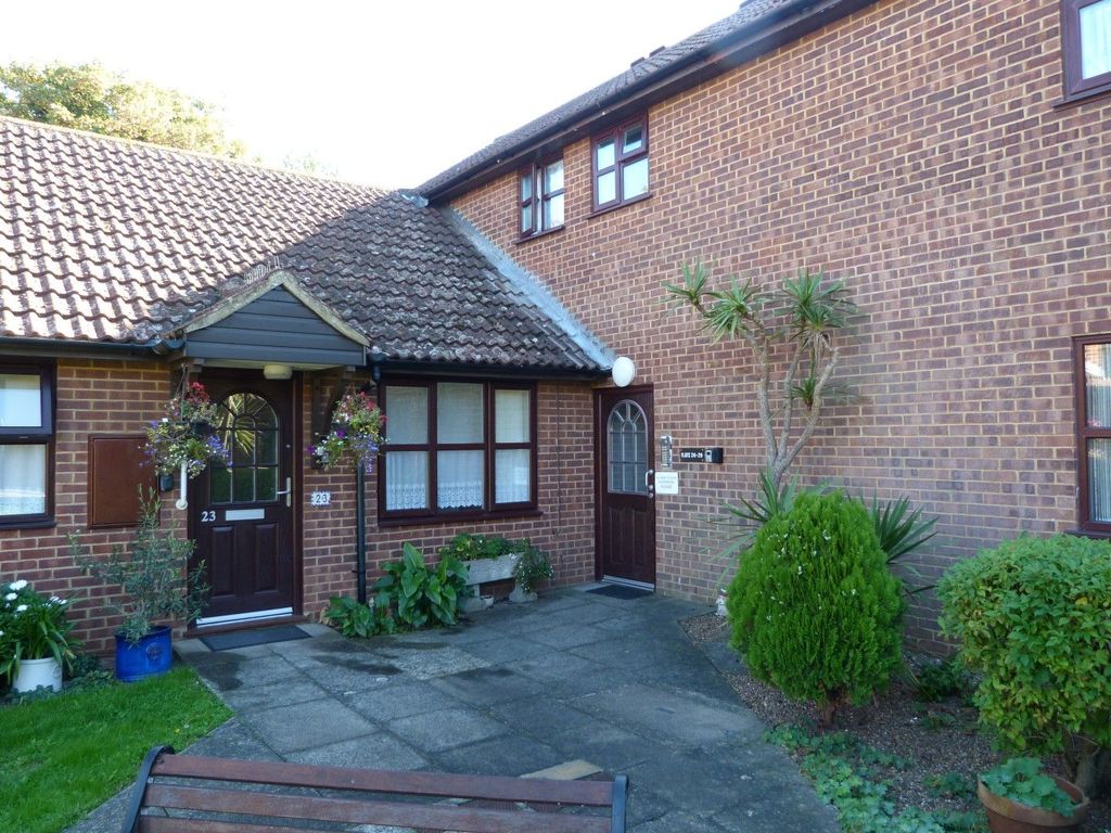 Property photo 1 of 6 Photograph 1