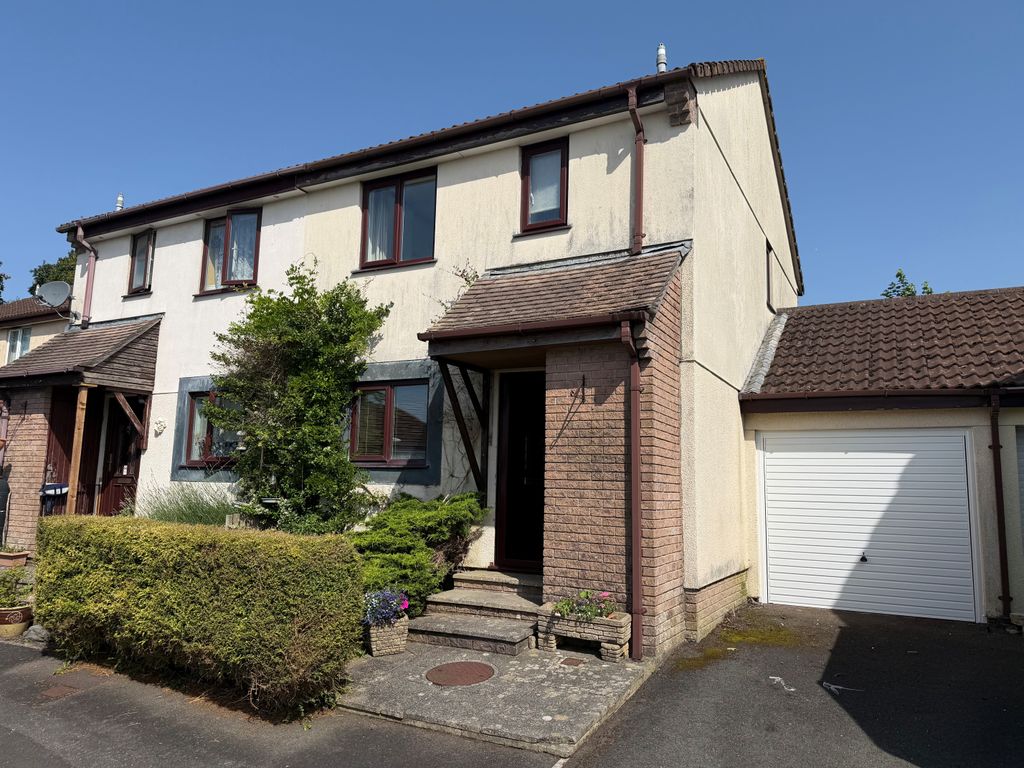 Property photo 1 of 9 5