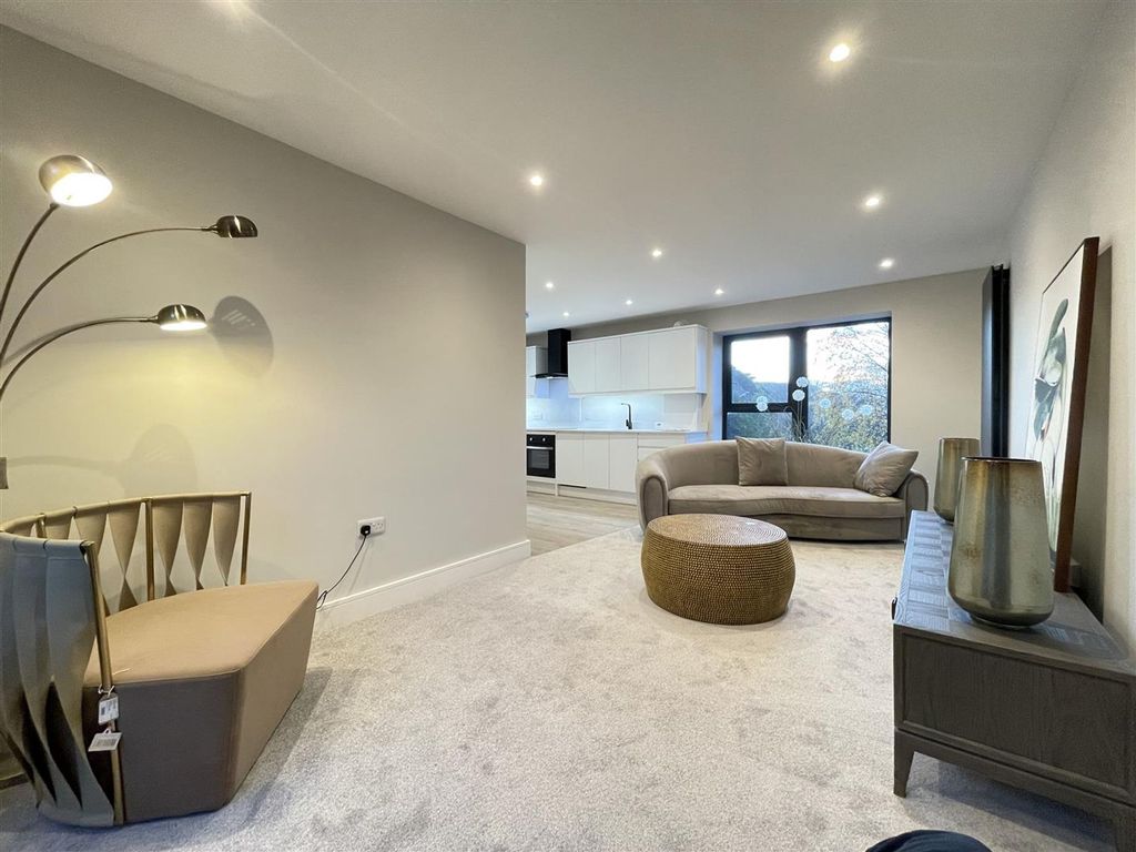 Additional image 4 of 2 bed flat for saleHackness Road, Scalby View Apartments YO12