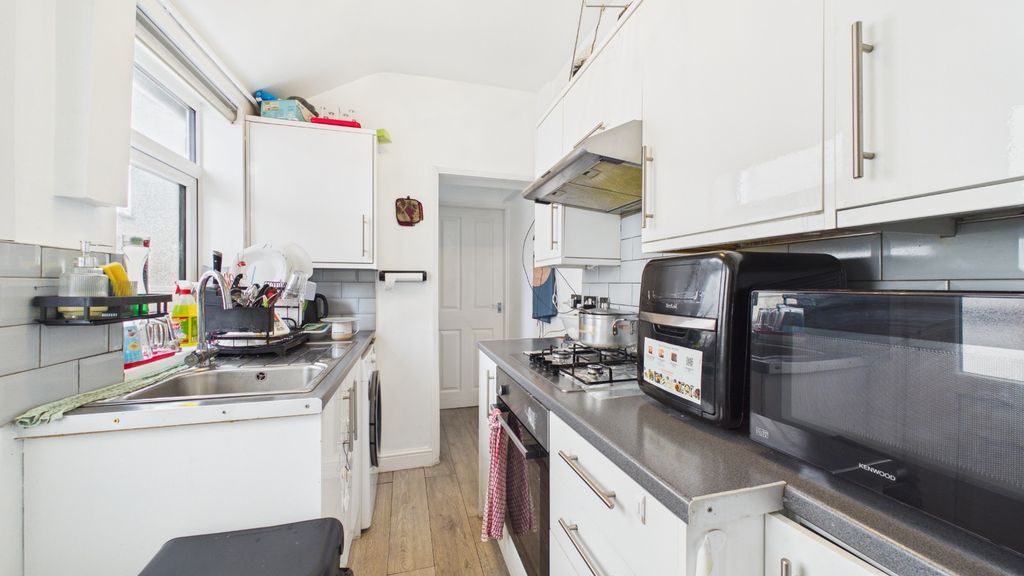 Property photo 2 of 10 5275654